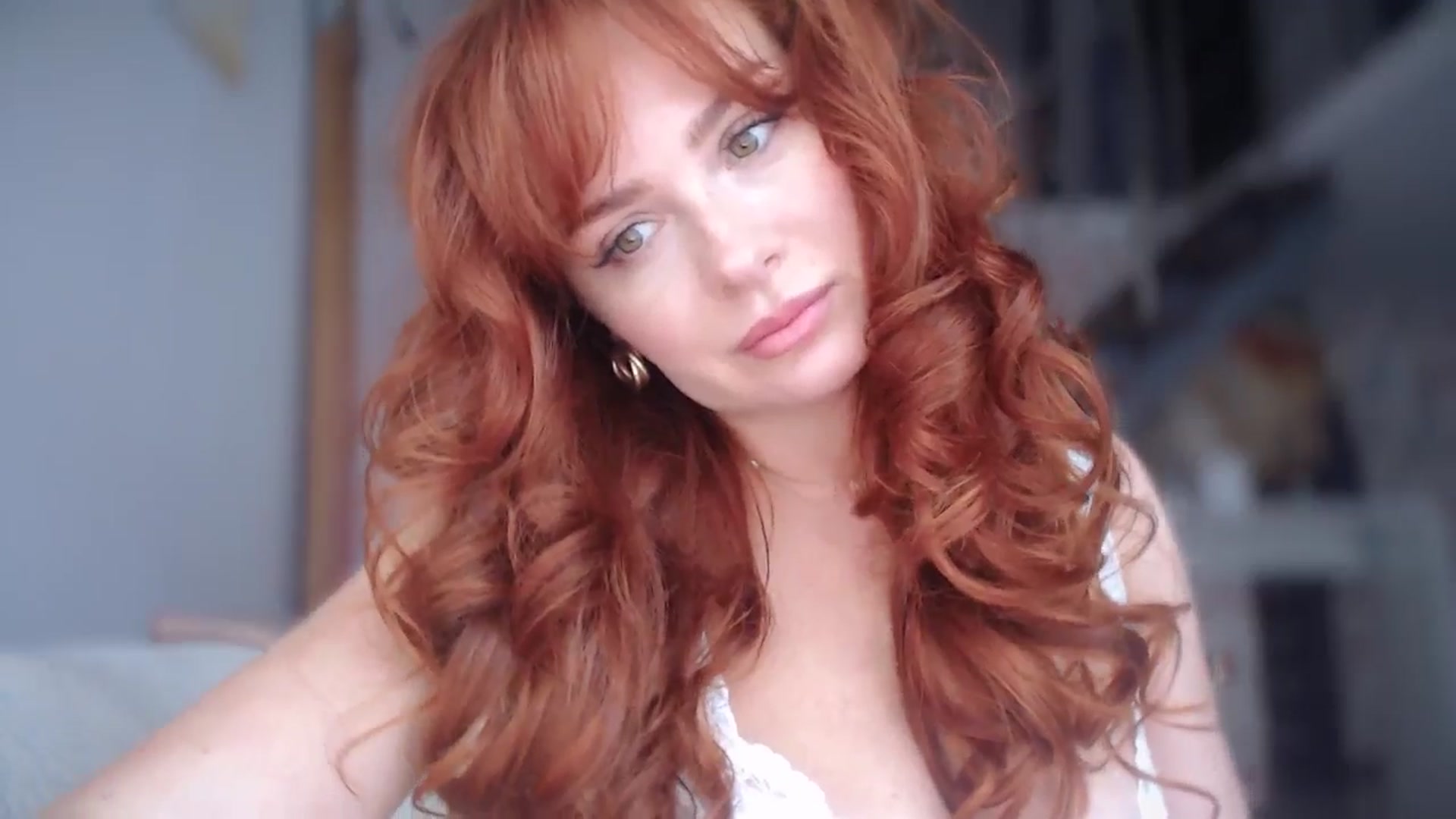 Gallery image thumbnail from Unhappy_one's myfreecams stream on, 10/19/2024, 13:59 image 12 of 20