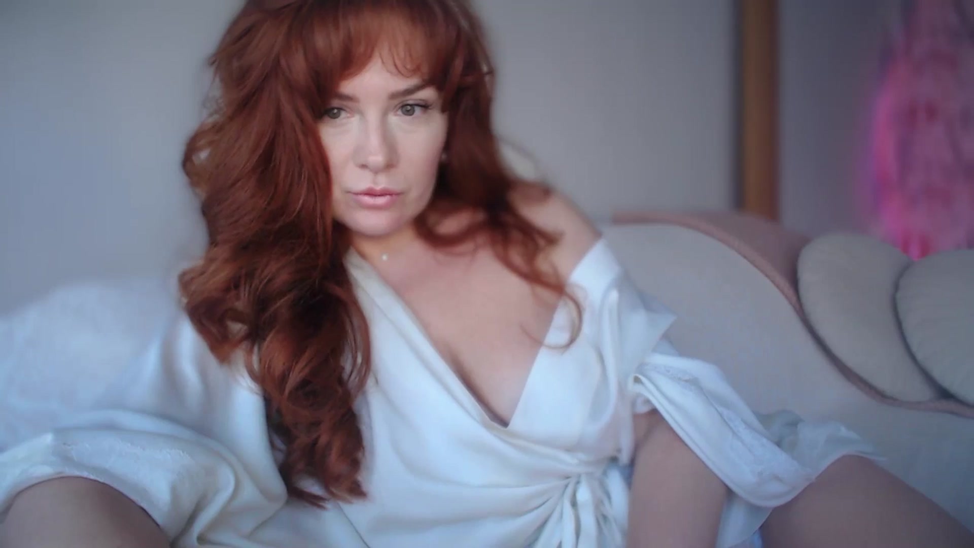 Gallery image thumbnail from Unhappy_one's myfreecams stream on, 10/24/2024, 14:34 image 9 of 20