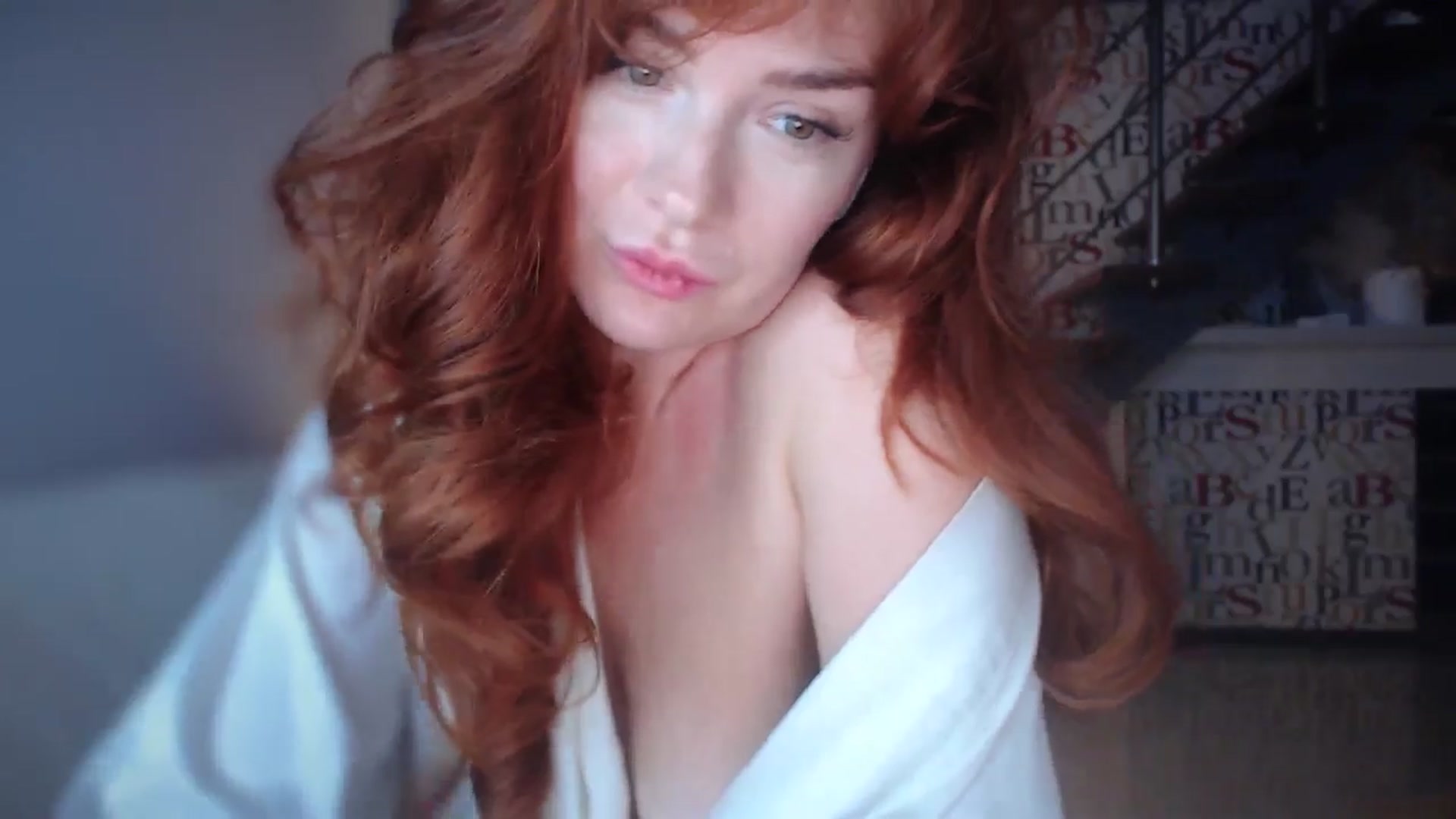 Gallery image thumbnail from Unhappy_one's myfreecams stream on, 10/24/2024, 16:40 image 19 of 20