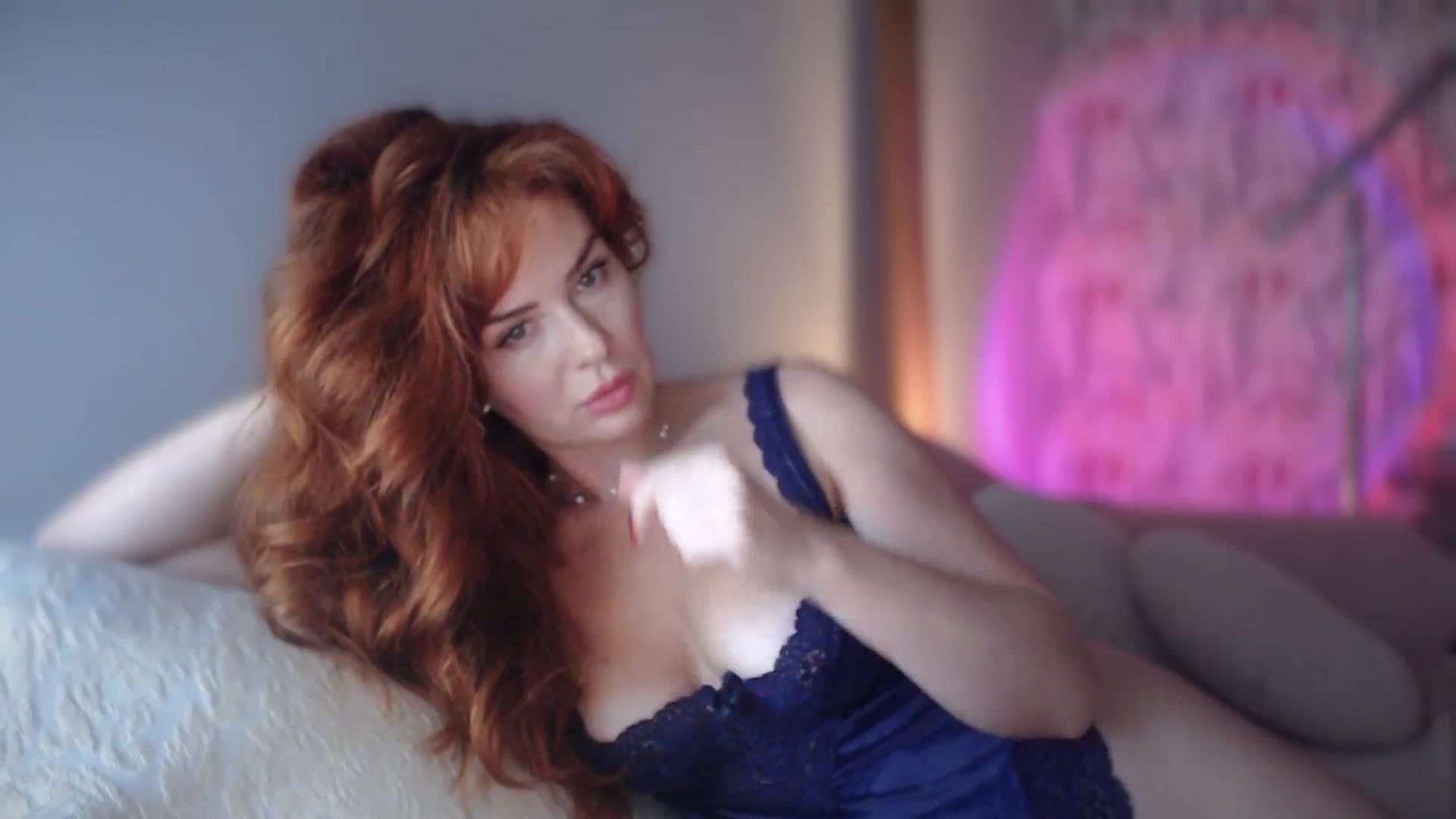 Gallery image thumbnail from Unhappy_one's myfreecams stream on, 10/27/2024, 17:00 image 14 of 20