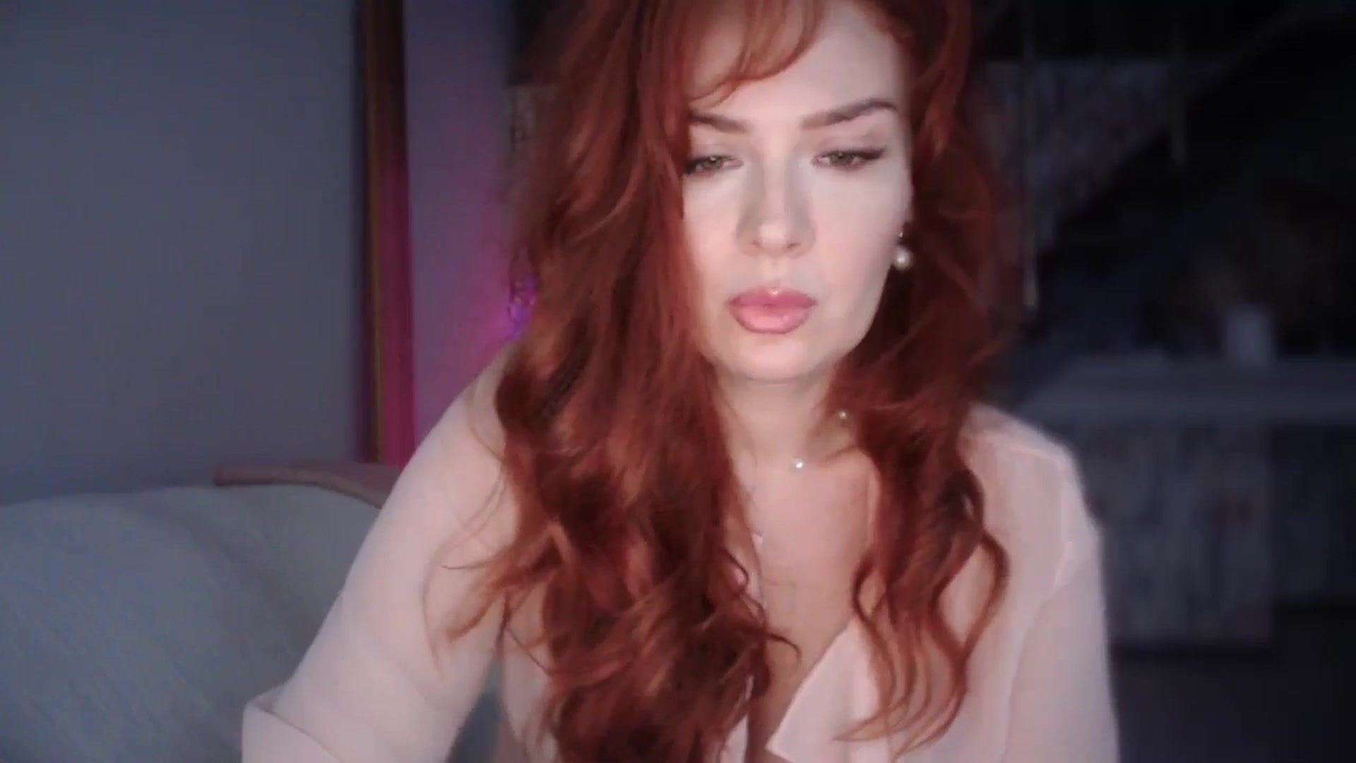 Gallery image thumbnail from Unhappy_one's myfreecams stream on, 10/28/2024, 15:11 image 18 of 20