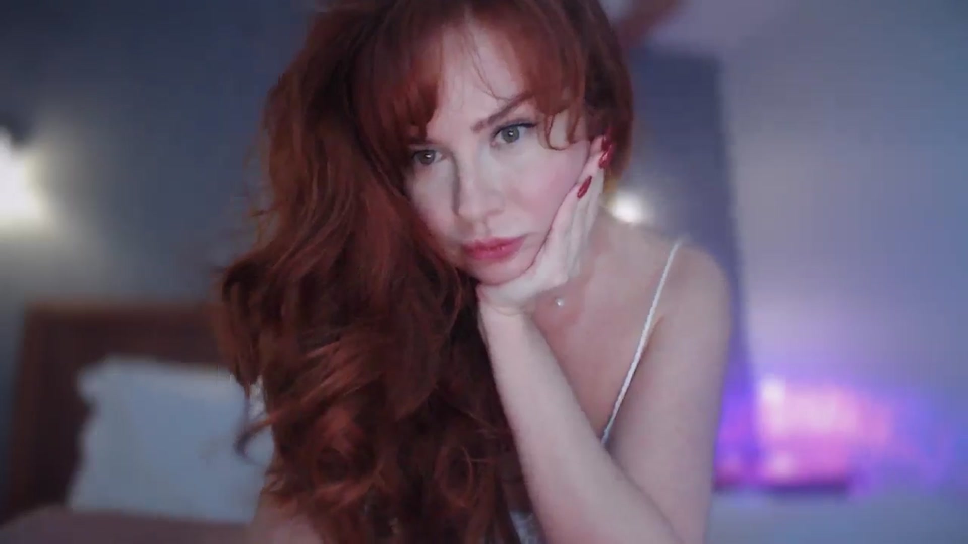 Gallery image thumbnail from Unhappy_one's myfreecams stream on, 10/29/2024, 17:52 image 19 of 20
