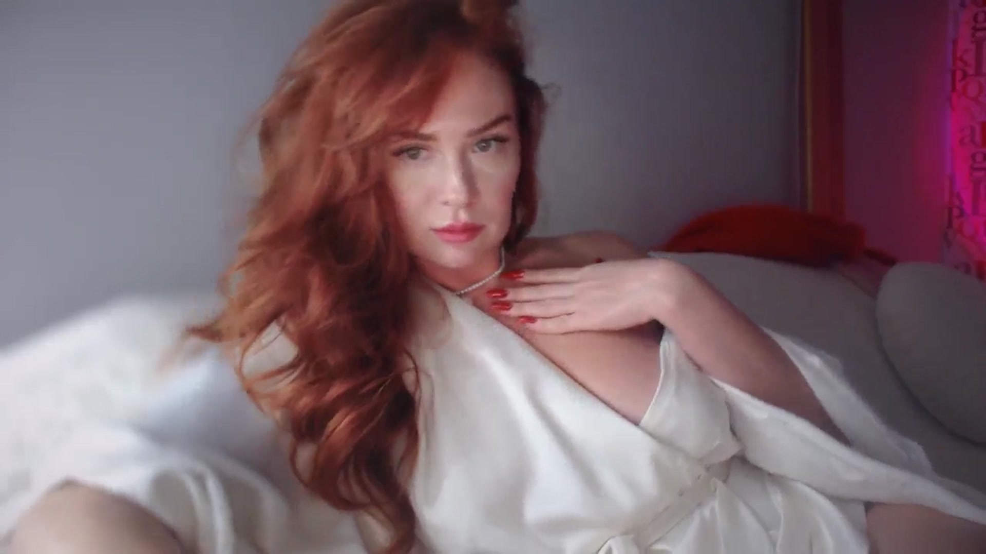 Gallery image thumbnail from Unhappy_one's myfreecams stream on, 11/11/2024, 15:18 image 5 of 20