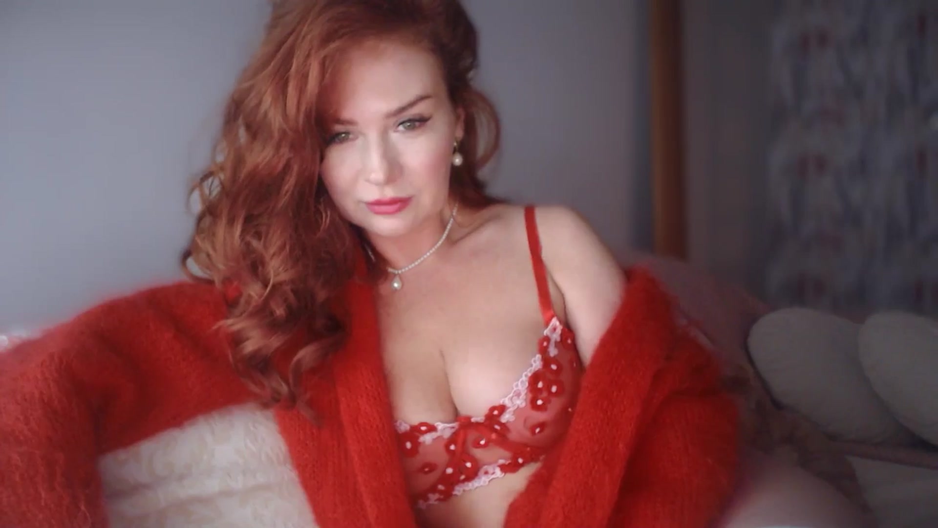 Gallery image thumbnail from Unhappy_one's myfreecams stream on, 11/28/2024, 15:21 image 15 of 20