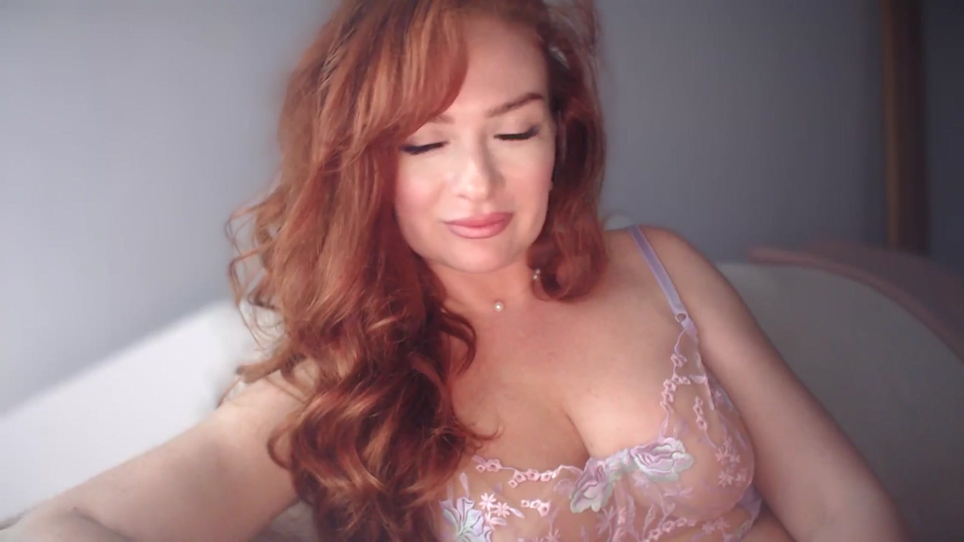Gallery image thumbnail from Unhappy_one's myfreecams stream on, 11/29/2024, 16:45 image 10 of 20