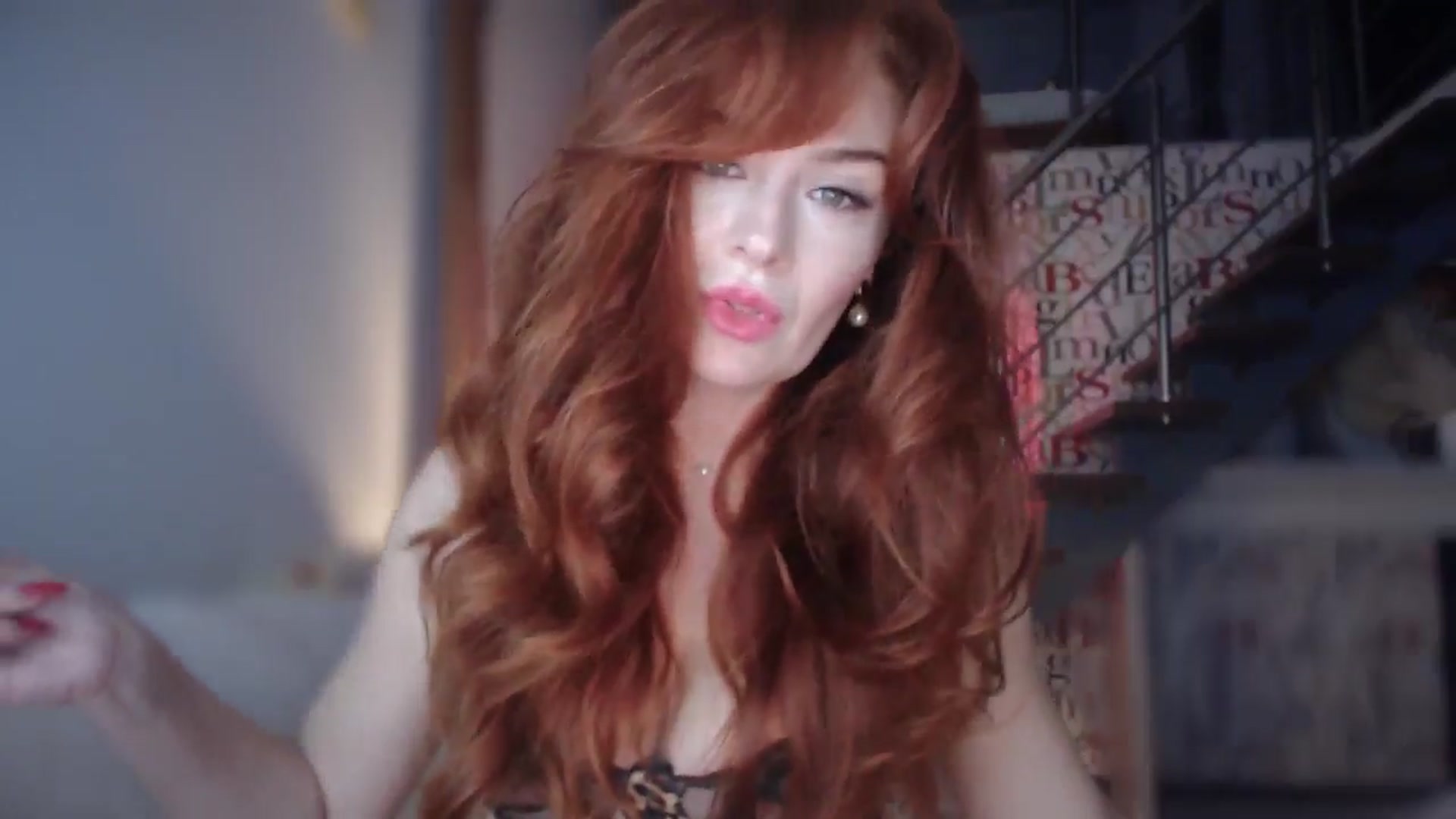 Gallery image thumbnail from Unhappy_one's myfreecams stream on, 11/30/2024, 14:47 image 10 of 20
