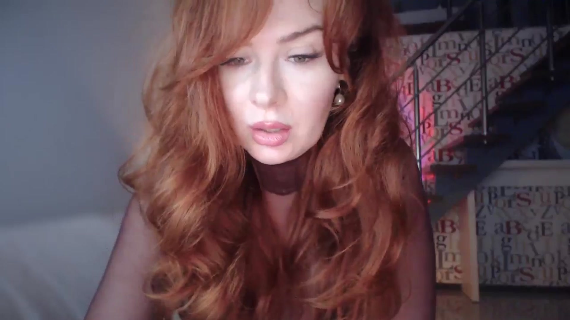 Gallery image thumbnail from Unhappy_one's myfreecams stream on, 11/30/2024, 17:52 image 8 of 20