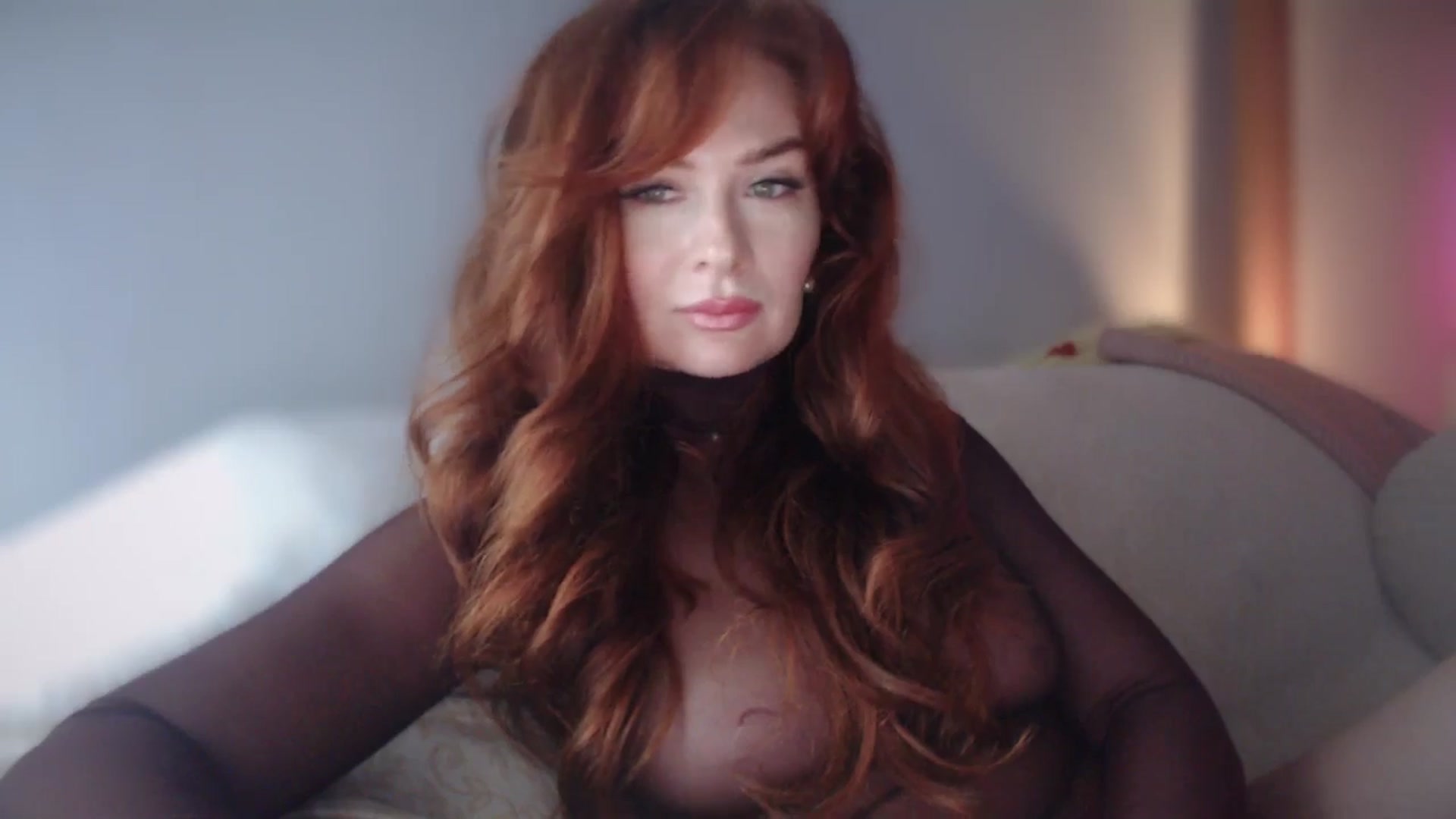 Gallery image thumbnail from Unhappy_one's myfreecams stream on, 11/30/2024, 17:52 image 17 of 20