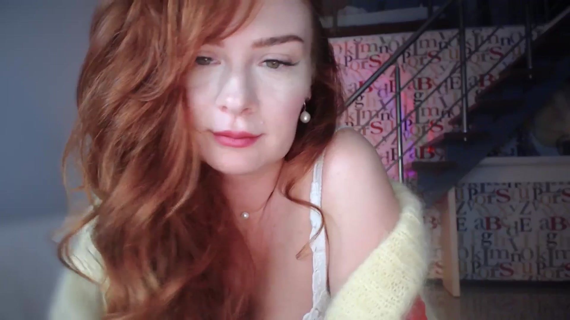 Gallery image thumbnail from Unhappy_one's myfreecams stream on, 12/01/2024, 16:38 image 18 of 20
