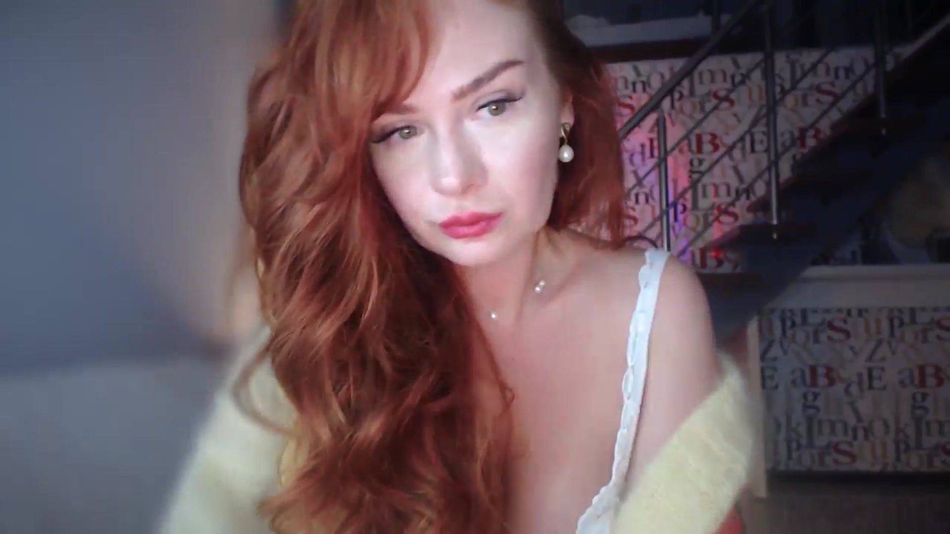 Gallery image thumbnail from Unhappy_one's myfreecams stream on, 12/01/2024, 16:38 image 17 of 20