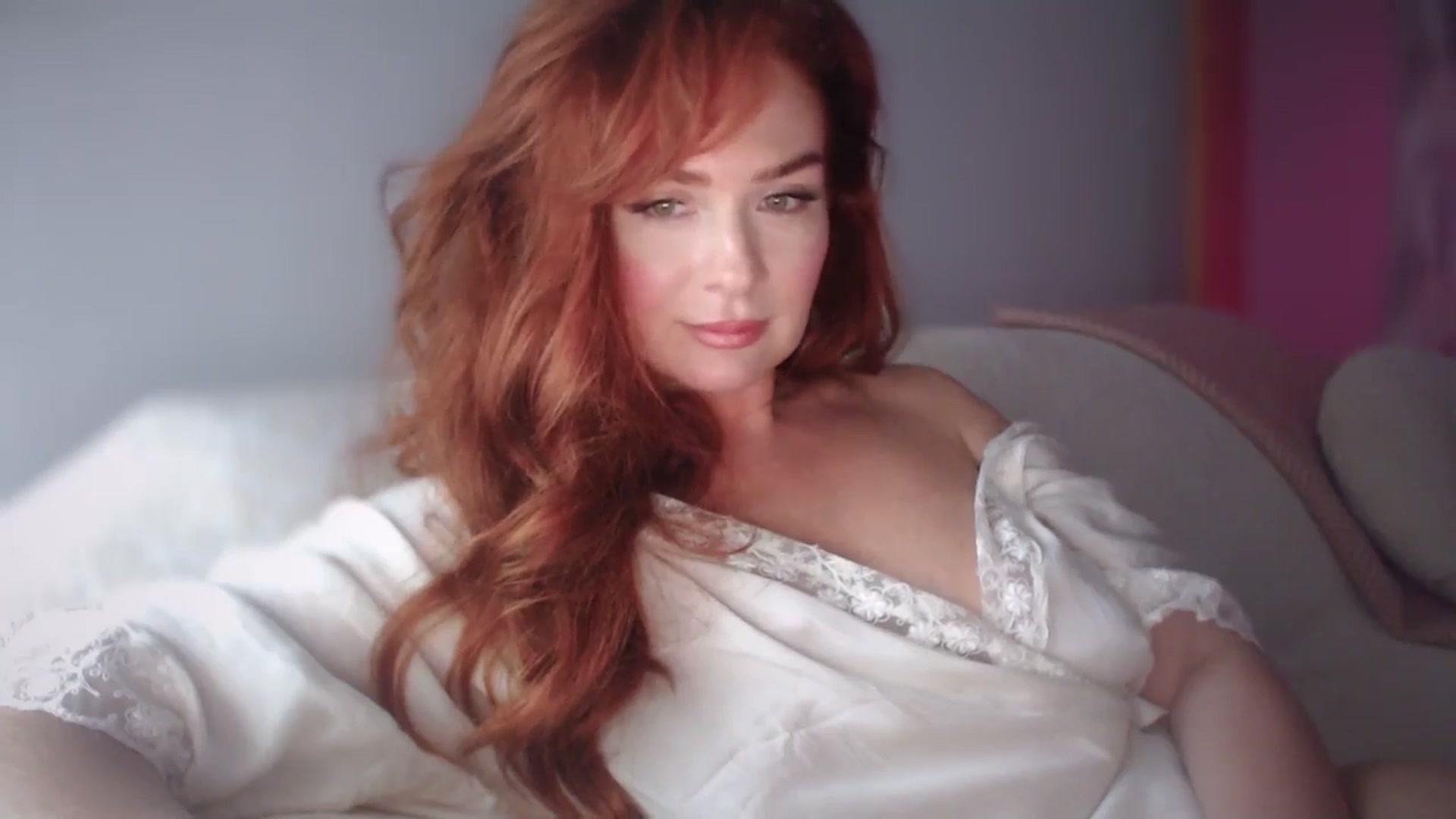 Gallery image thumbnail from Unhappy_one's myfreecams stream on, 12/06/2024, 13:48 image 15 of 20
