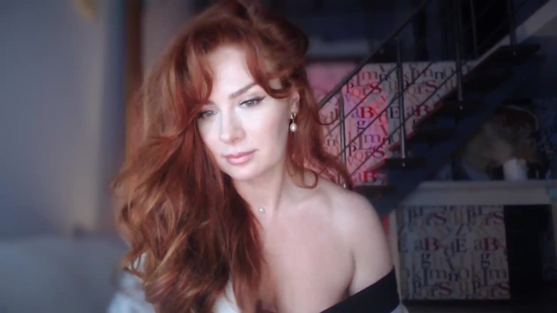 Gallery image thumbnail from Unhappy_one's myfreecams stream on, 12/08/2024, 16:02 image 18 of 20