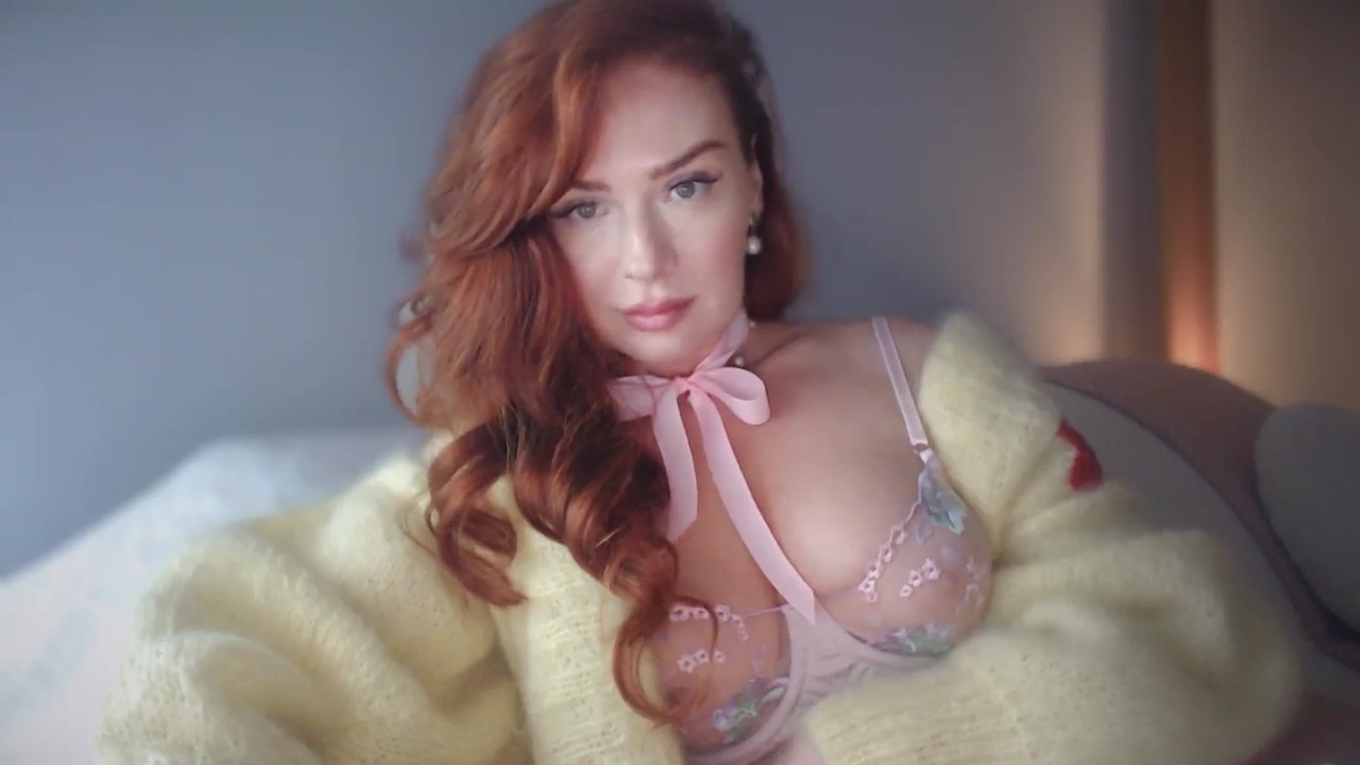 Gallery image thumbnail from Unhappy_one's myfreecams stream on, 12/13/2024, 14:33 image 19 of 20
