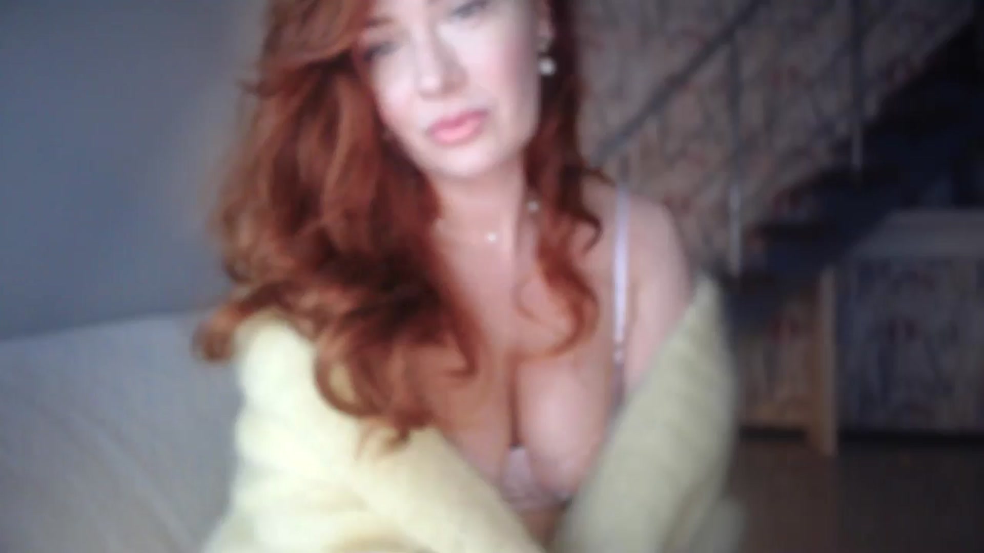 Gallery image thumbnail from Unhappy_one's myfreecams stream on, 12/13/2024, 17:13 image 13 of 20