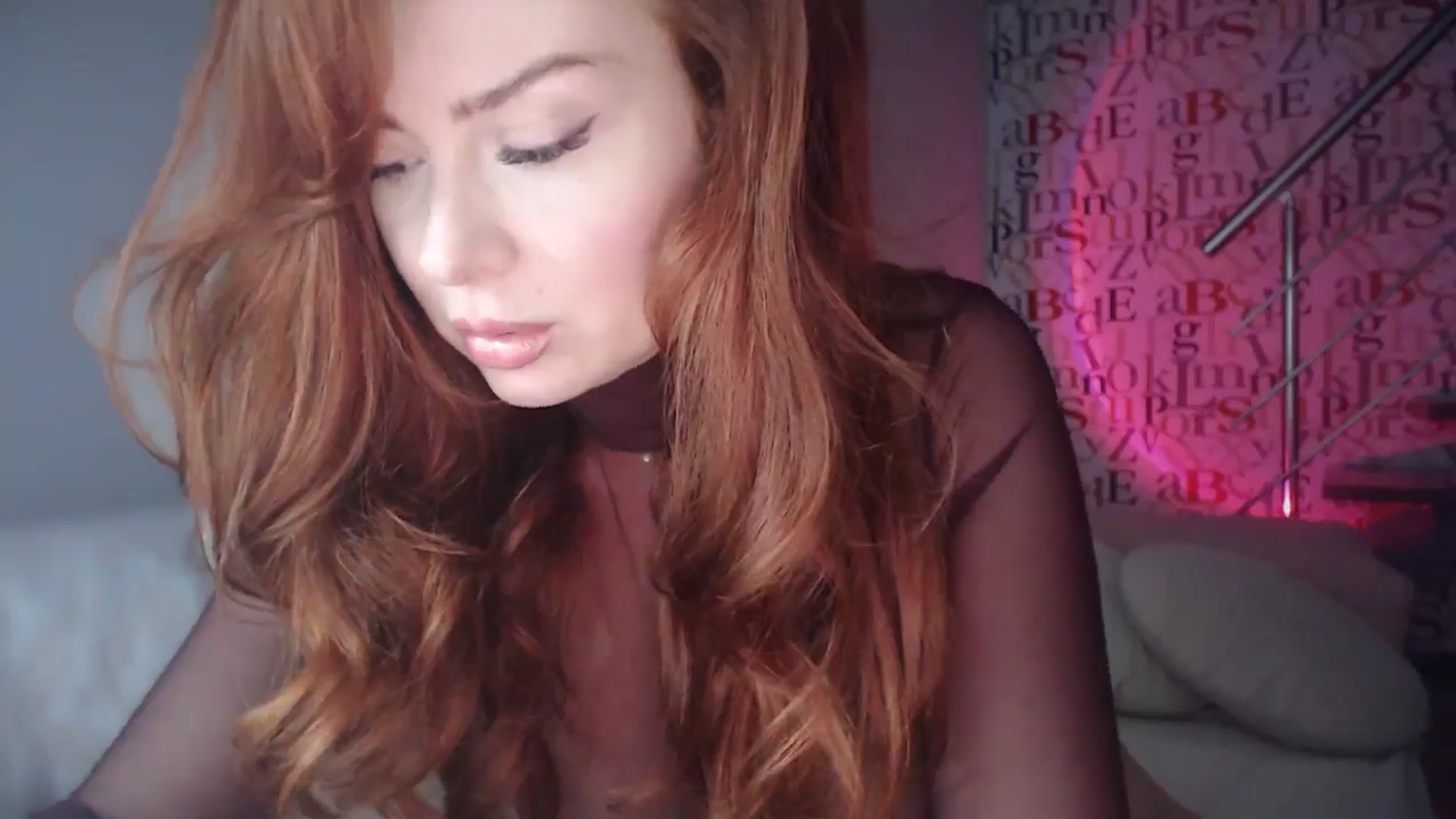 Gallery image thumbnail from Unhappy_one's myfreecams stream on, 12/15/2024, 17:34 image 14 of 20