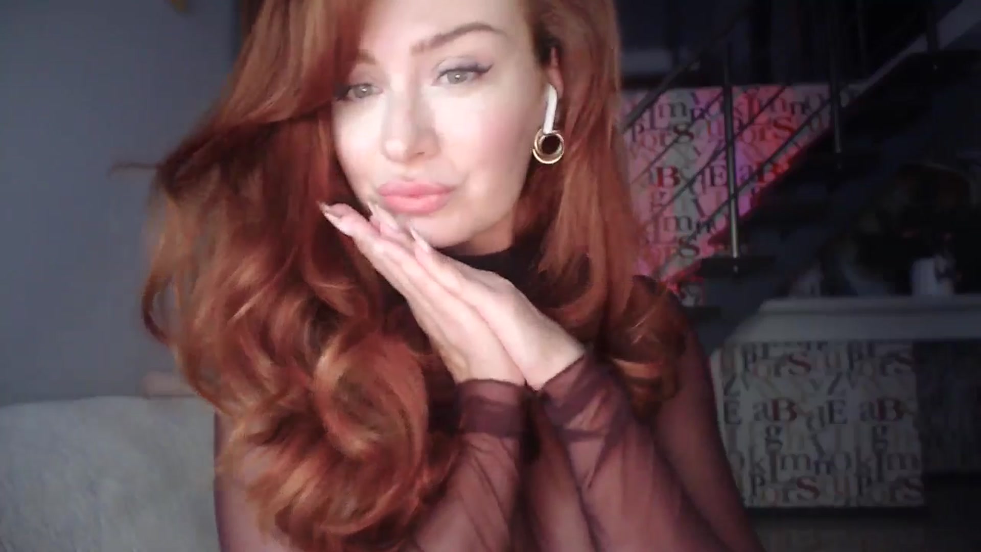 Gallery image thumbnail from Unhappy_one's myfreecams stream on, 12/15/2024, 17:51 image 18 of 20