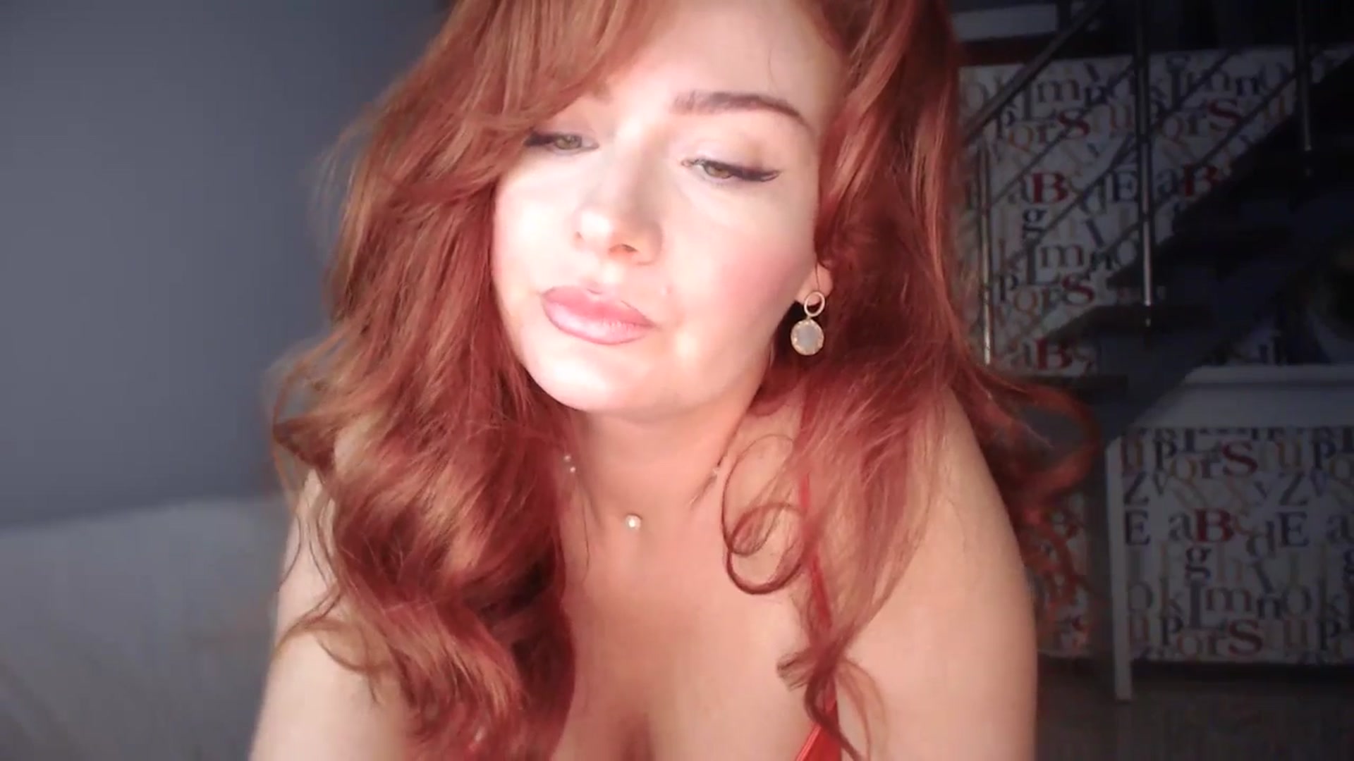 Gallery image thumbnail from Unhappy_one's myfreecams stream on, 12/16/2024, 15:51 image 13 of 20