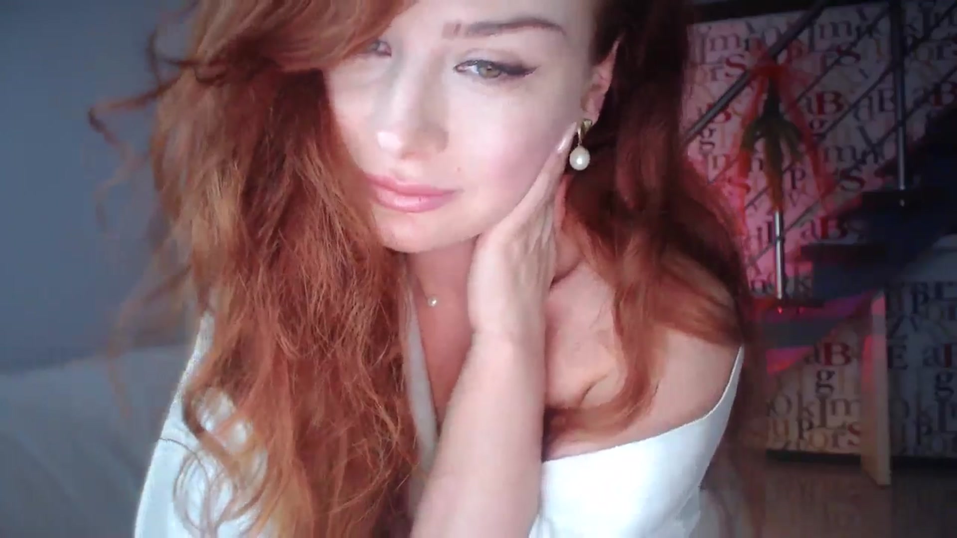 Gallery image thumbnail from Unhappy_one's myfreecams stream on, 12/20/2024, 16:51 image 16 of 20