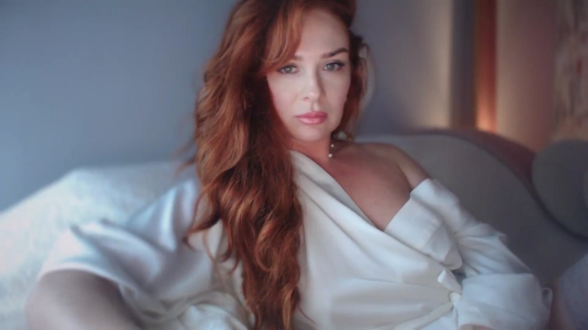 Gallery image thumbnail from Unhappy_one's myfreecams stream on, 12/20/2024, 17:36 image 16 of 20