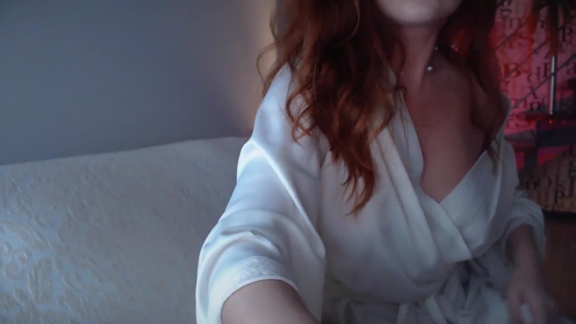 Gallery image thumbnail from Unhappy_one's myfreecams stream on, 12/20/2024, 17:36 image 2 of 20