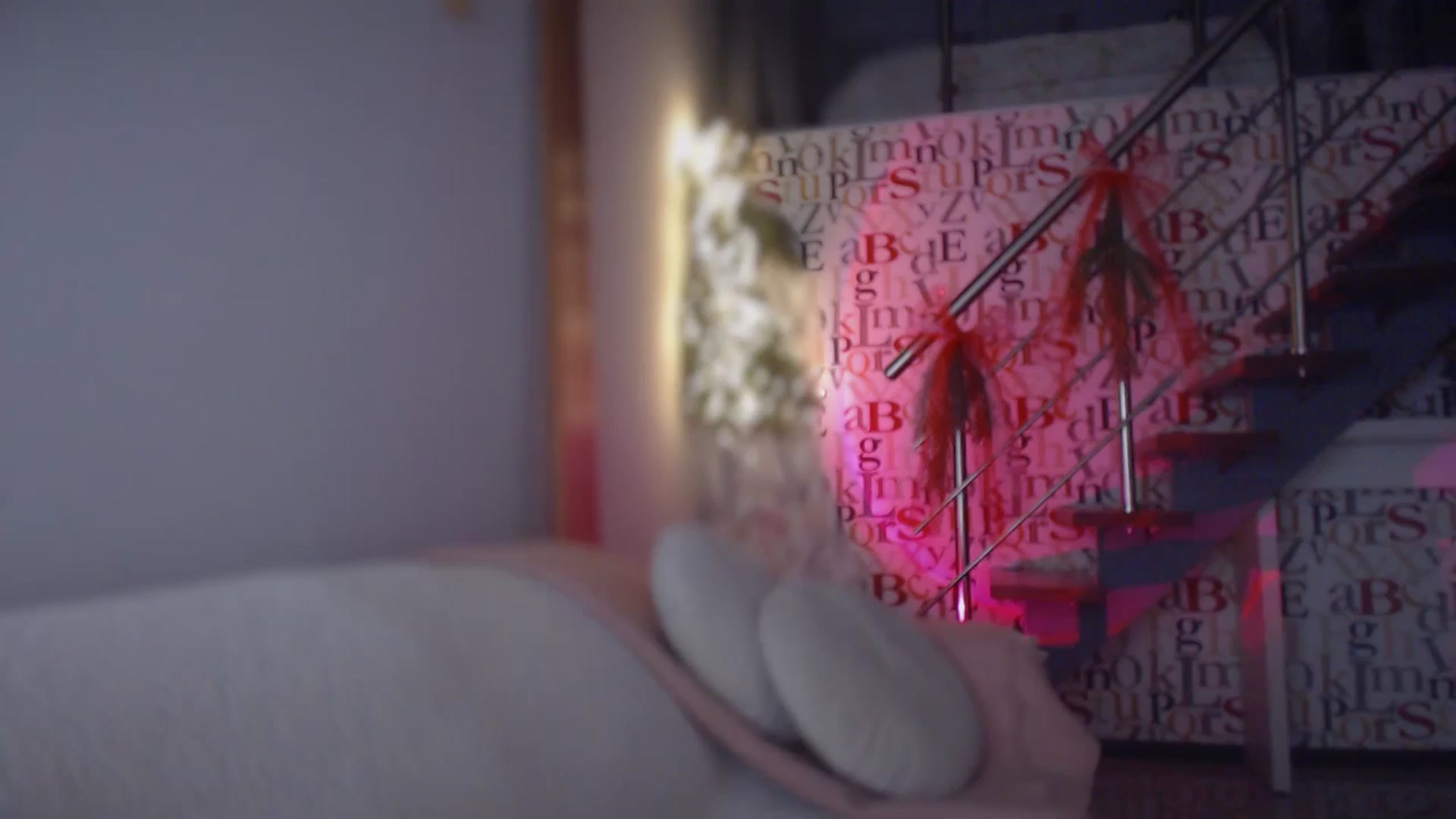 Gallery image thumbnail from Unhappy_one's myfreecams stream on, 12/21/2024, 14:21 image 2 of 20