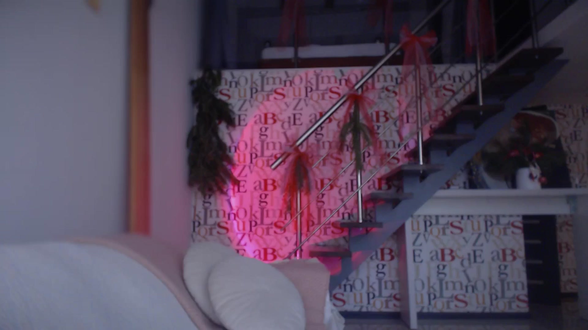 Gallery image thumbnail from Unhappy_one's myfreecams stream on, 12/27/2024, 12:47 image 15 of 20