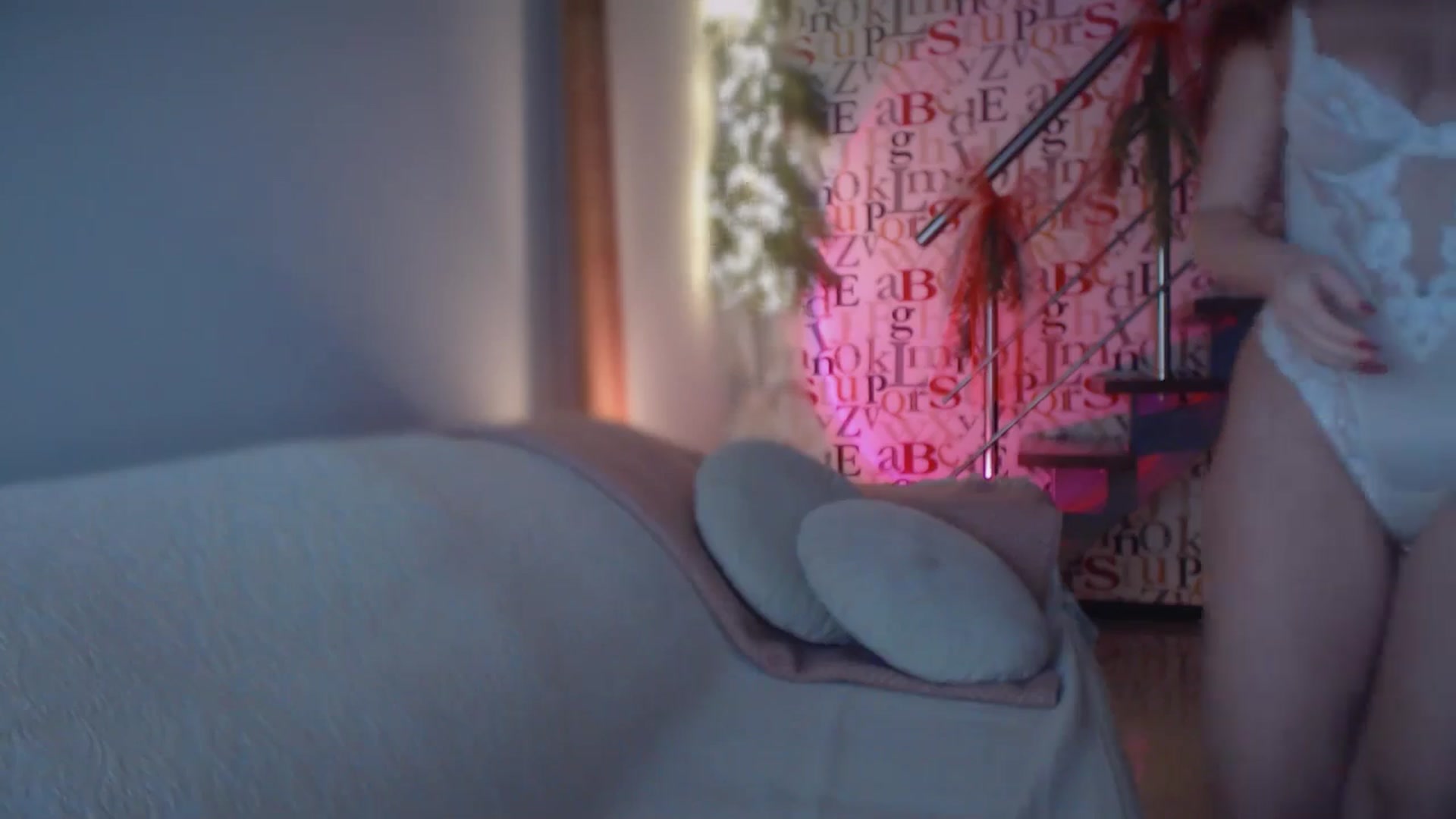 Gallery image thumbnail from Unhappy_one's myfreecams stream on, 12/27/2024, 16:11 image 20 of 20