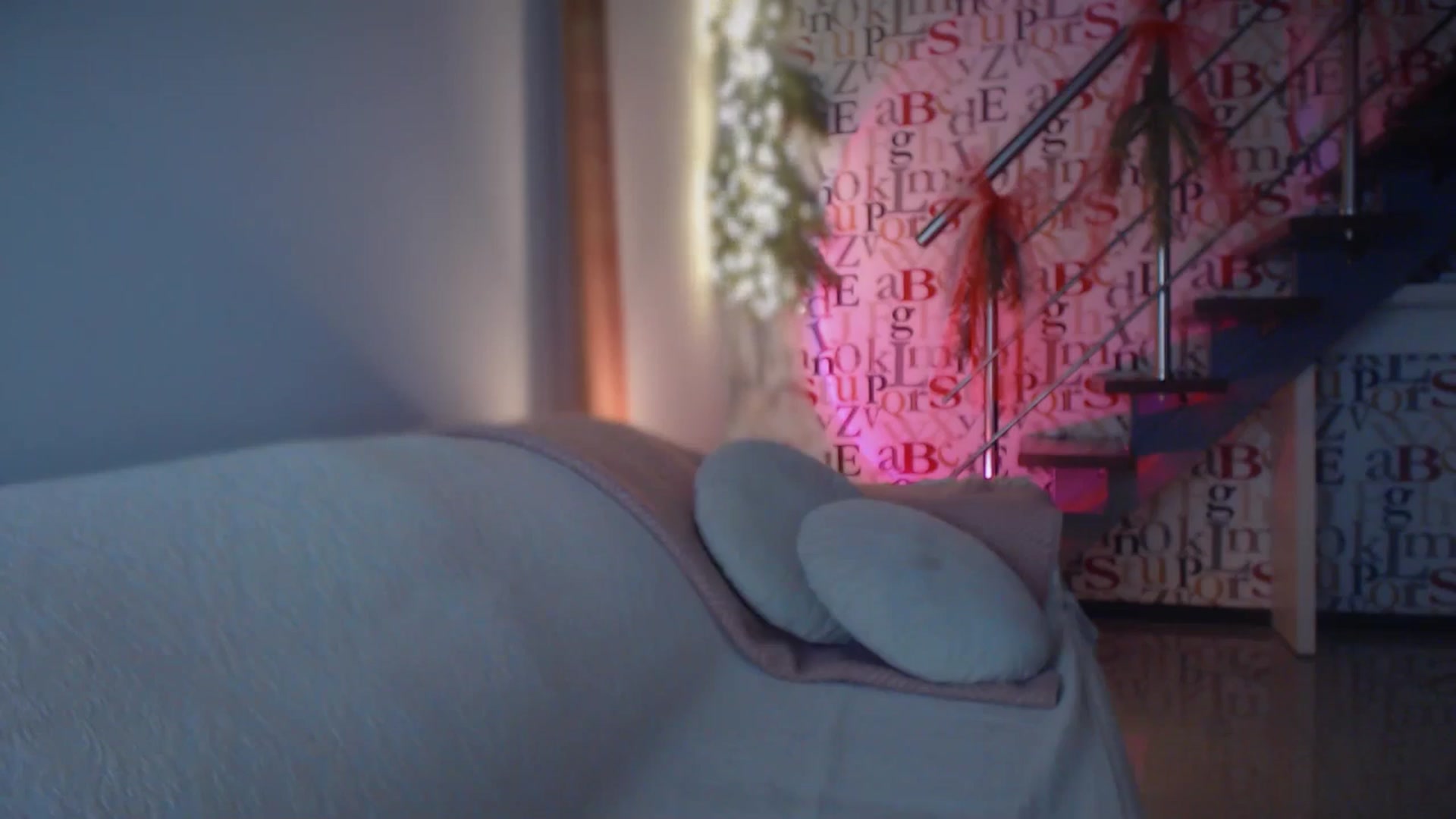 Gallery image thumbnail from Unhappy_one's myfreecams stream on, 12/27/2024, 16:11 image 17 of 20