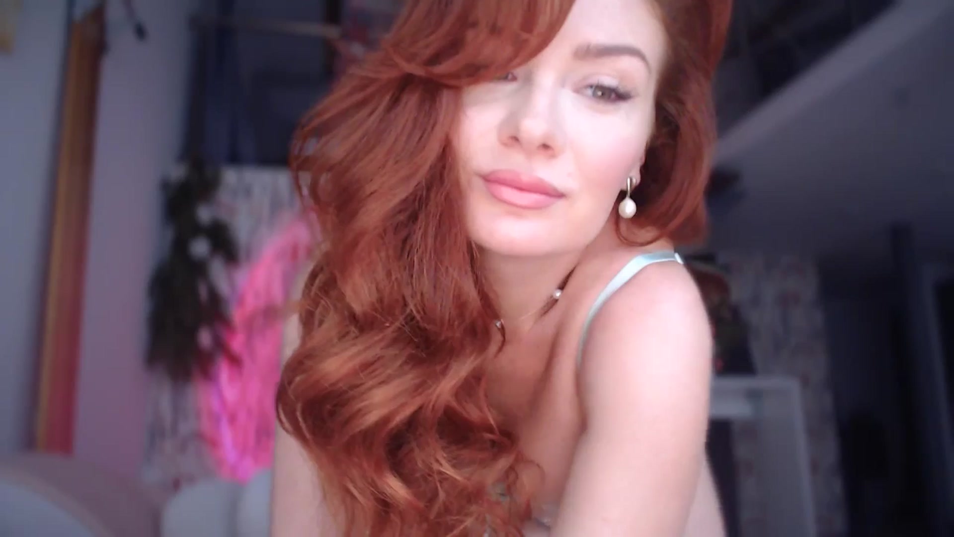 Gallery image thumbnail from Unhappy_one's myfreecams stream on, 12/29/2024, 12:49 image 18 of 20