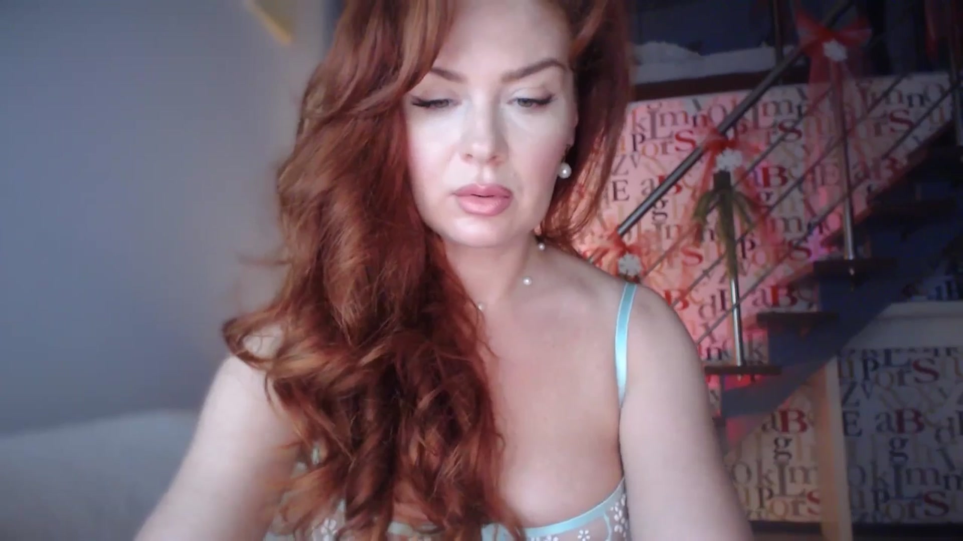 Gallery image thumbnail from Unhappy_one's myfreecams stream on, 12/29/2024, 16:36 image 8 of 20