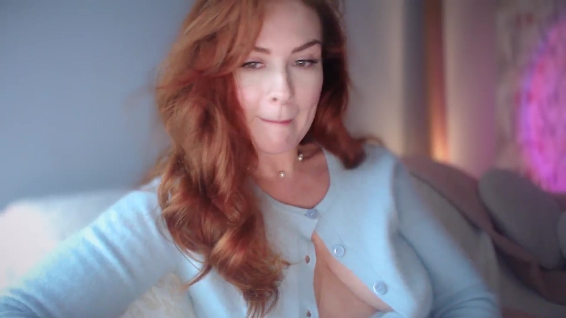 Gallery image thumbnail from Unhappy_one's myfreecams stream on, 01/18/2025, 17:36 image 14 of 20