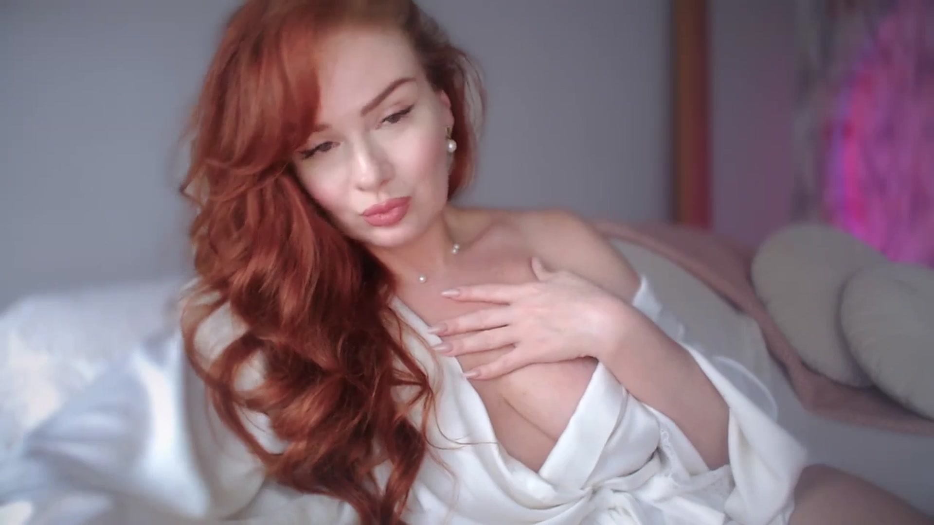 Gallery image thumbnail from Unhappy_one's myfreecams stream on, 01/19/2025, 14:03 image 17 of 20