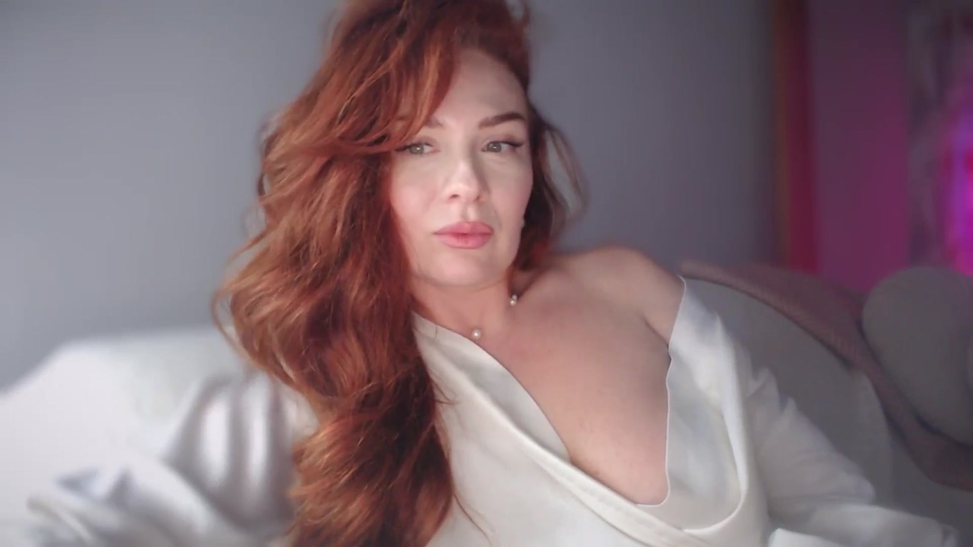 Gallery image thumbnail from Unhappy_one's myfreecams stream on, 01/19/2025, 16:59 image 15 of 20