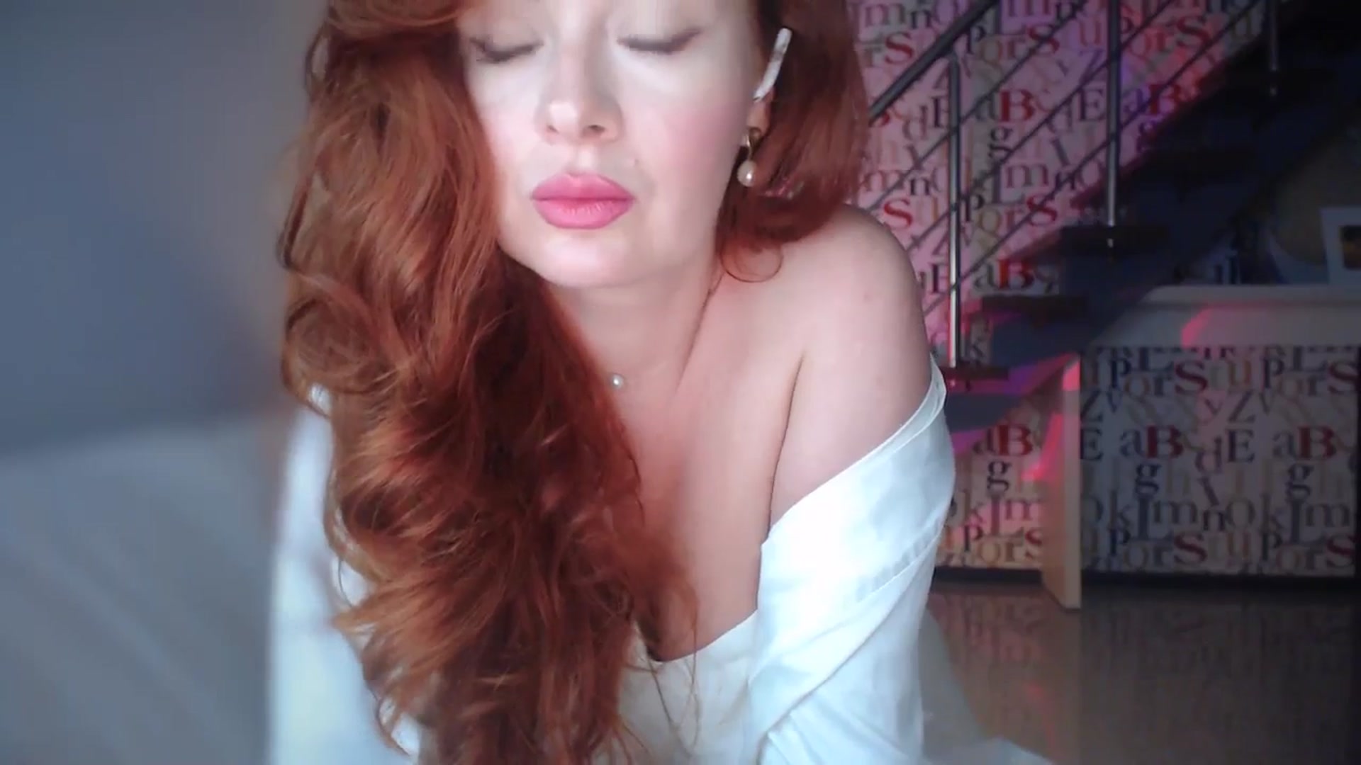 Gallery image thumbnail from Unhappy_one's myfreecams stream on, 01/30/2025, 16:10 image 9 of 20