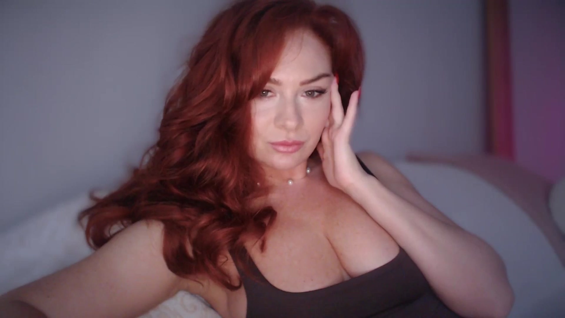 Gallery image thumbnail from Unhappy_one's myfreecams stream on, 02/13/2025, 16:16 image 12 of 20
