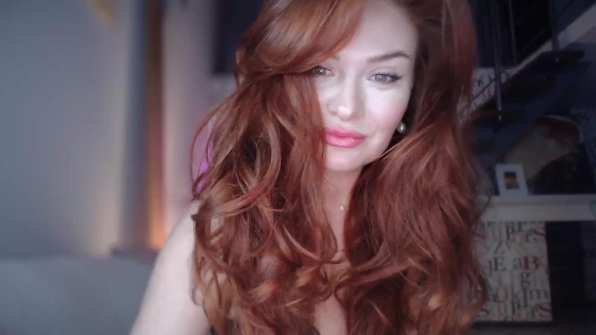 Gallery image thumbnail from Unhappy_one's myfreecams stream on, 03/02/2025, 16:28 image 14 of 20