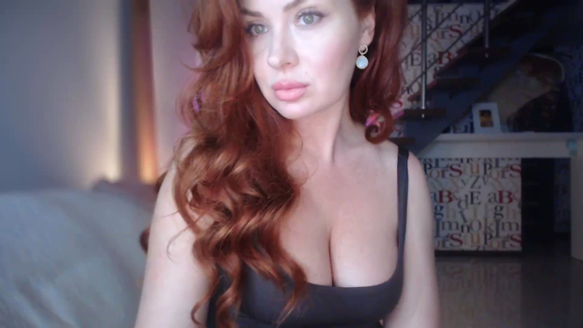 Gallery image thumbnail from Unhappy_one's myfreecams stream on, 03/16/2025, 16:50 image 15 of 20