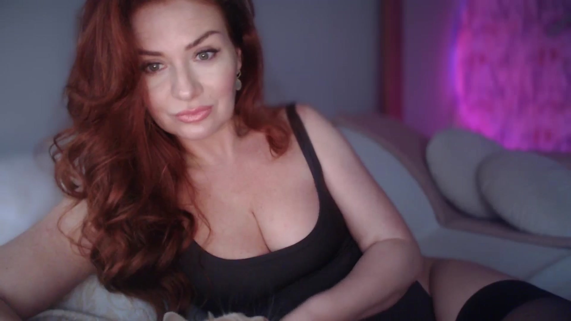 Gallery image thumbnail from Unhappy_one's myfreecams stream on, 03/16/2025, 16:50 image 7 of 20