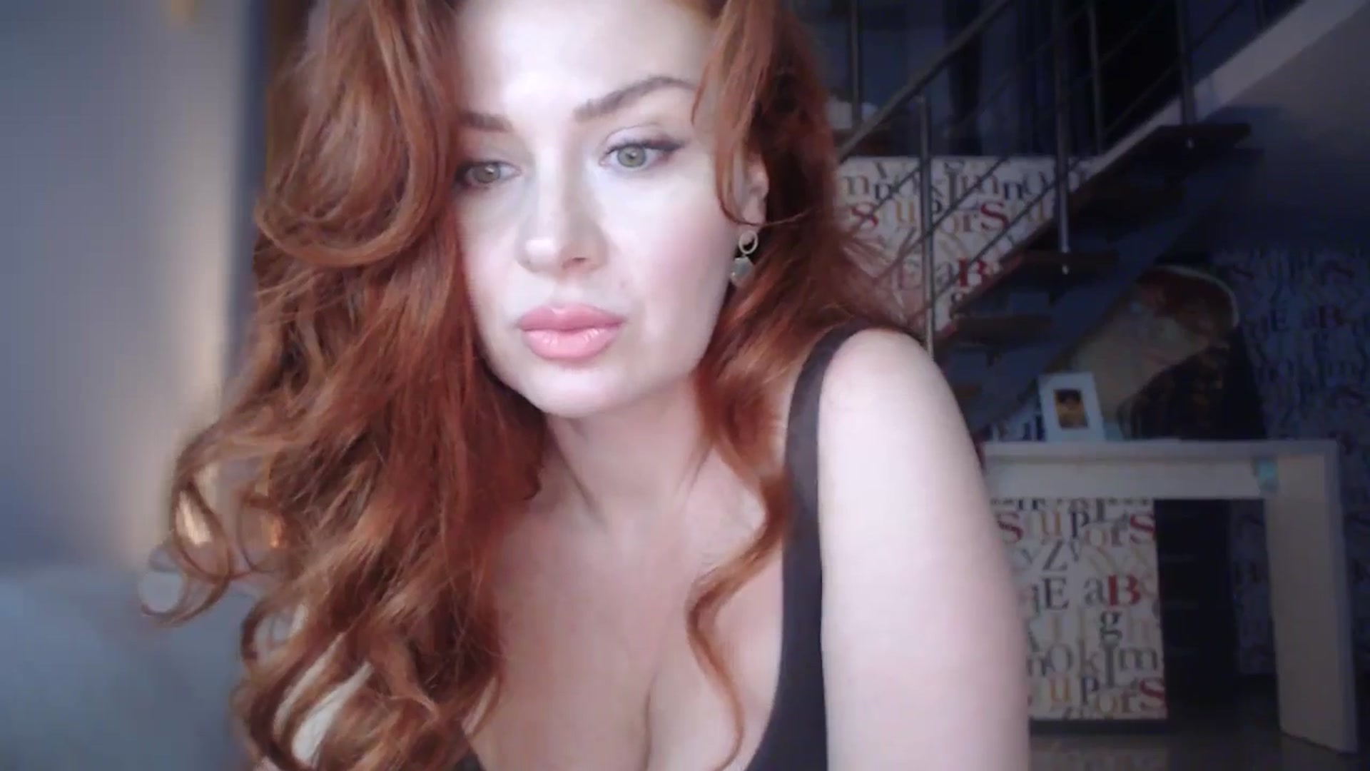 Gallery image thumbnail from Unhappy_one's myfreecams stream on, 03/16/2025, 16:50 image 13 of 20