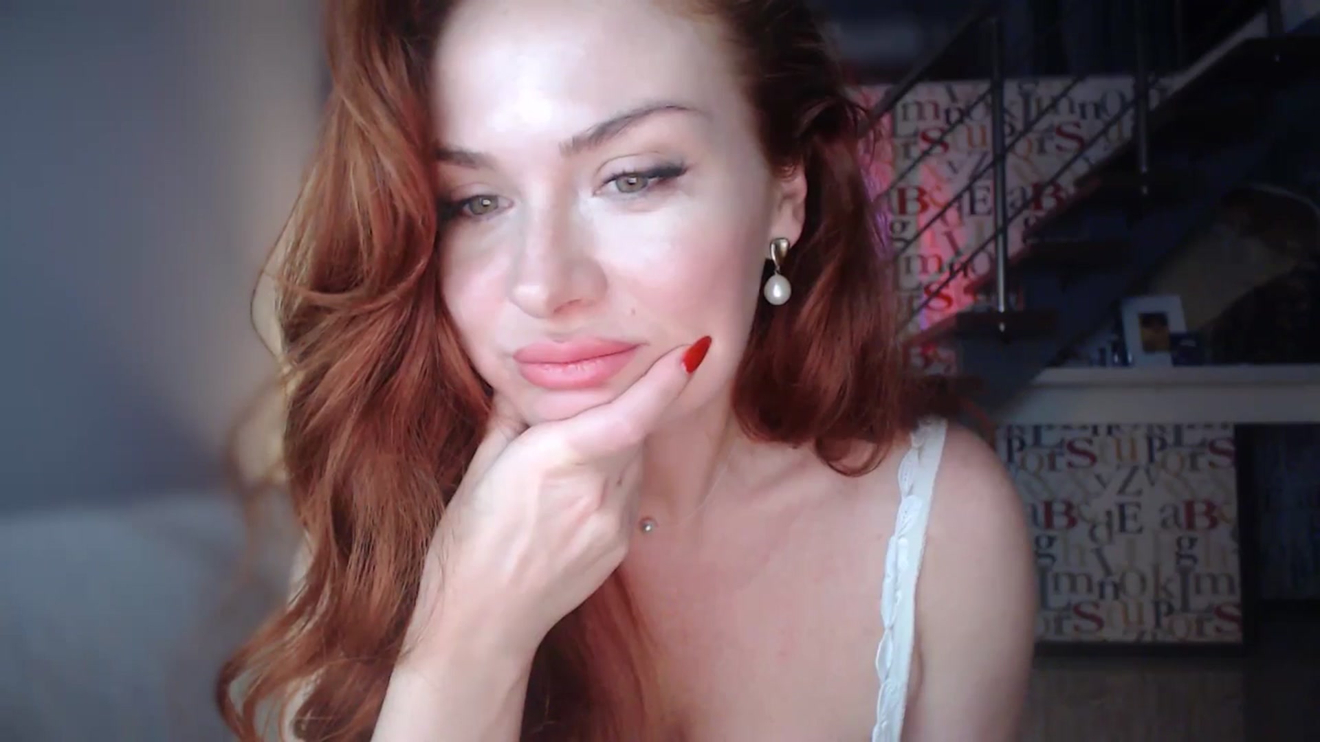 Gallery image thumbnail from Unhappy_one's myfreecams stream on, 03/24/2025, 17:18 image 18 of 20