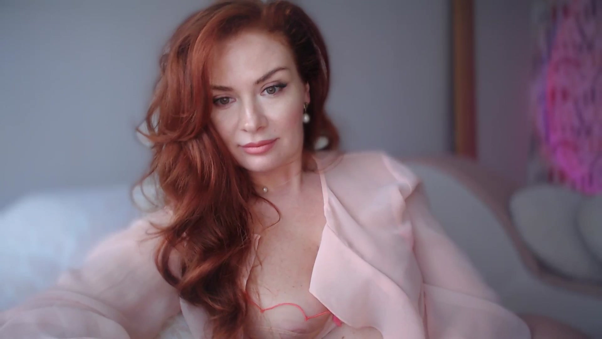 Gallery image thumbnail from Unhappy_one's myfreecams stream on, 03/28/2025, 15:41 image 10 of 20