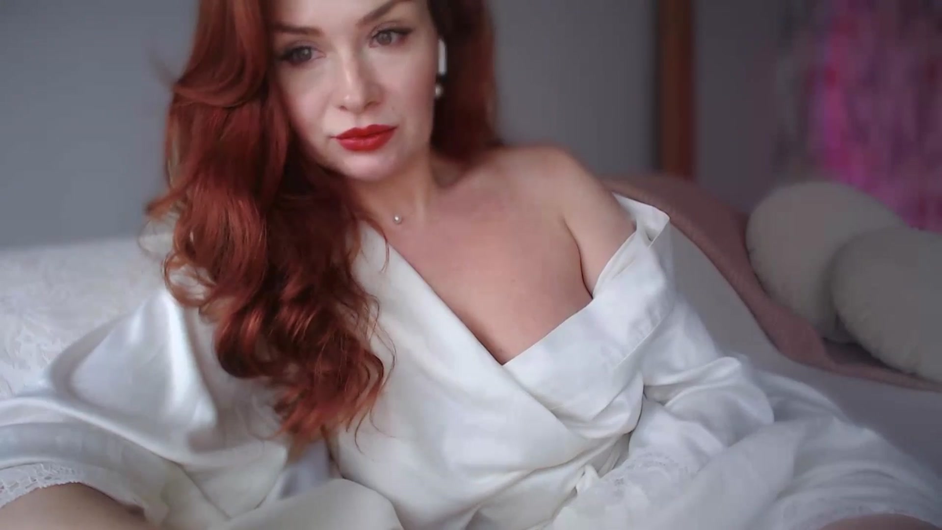 Gallery image thumbnail from Unhappy_one's myfreecams stream on, 04/01/2025, 16:18 image 11 of 20