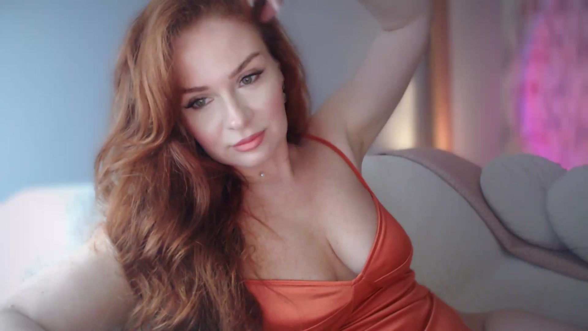 Gallery image thumbnail from Unhappy_one's myfreecams stream on, 04/03/2025, 14:37 image 7 of 20