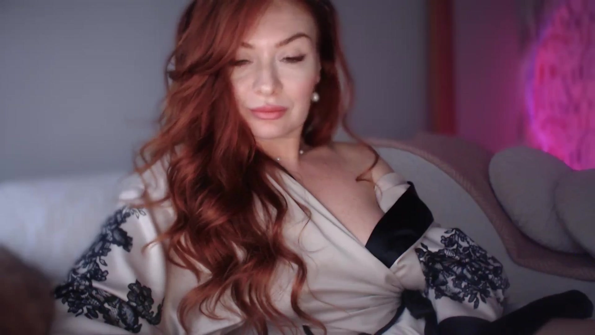 Gallery image thumbnail from Unhappy_one's myfreecams stream on, 04/07/2025, 16:26 image 14 of 20