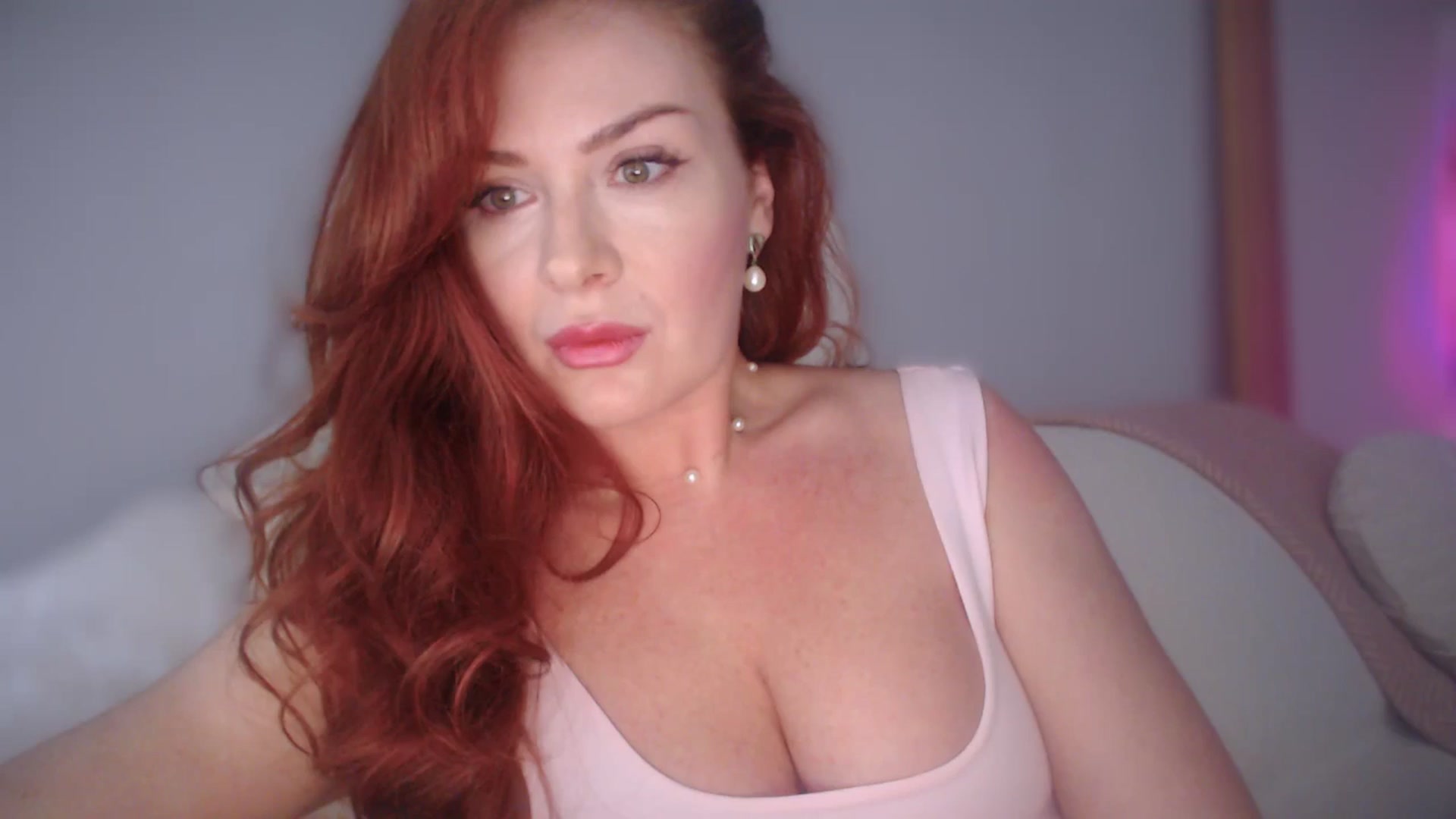 Gallery image thumbnail from Unhappy_one's myfreecams stream on, 04/13/2025, 16:13 image 1 of 20