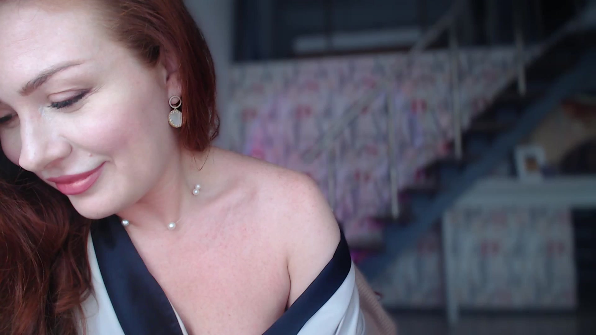 Gallery image thumbnail from Unhappy_one's myfreecams stream on, 04/15/2025, 14:12 image 17 of 20