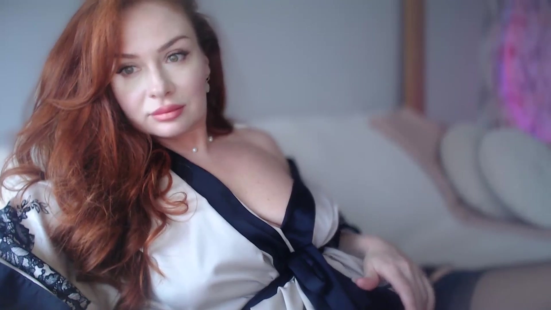 Gallery image thumbnail from Unhappy_one's myfreecams stream on, 04/15/2025, 15:09 image 6 of 20