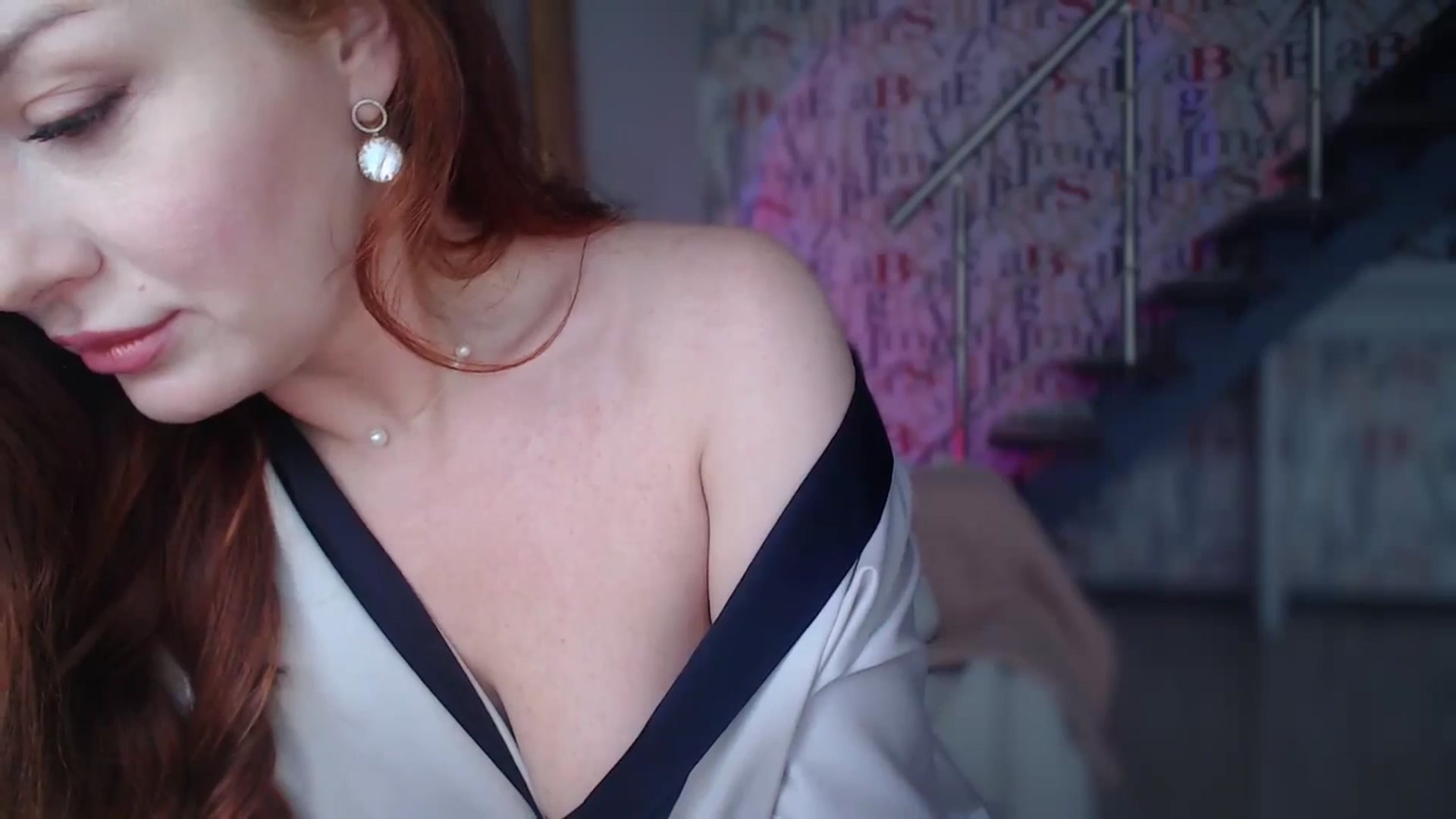 Gallery image thumbnail from Unhappy_one's myfreecams stream on, 04/15/2025, 15:09 image 14 of 20