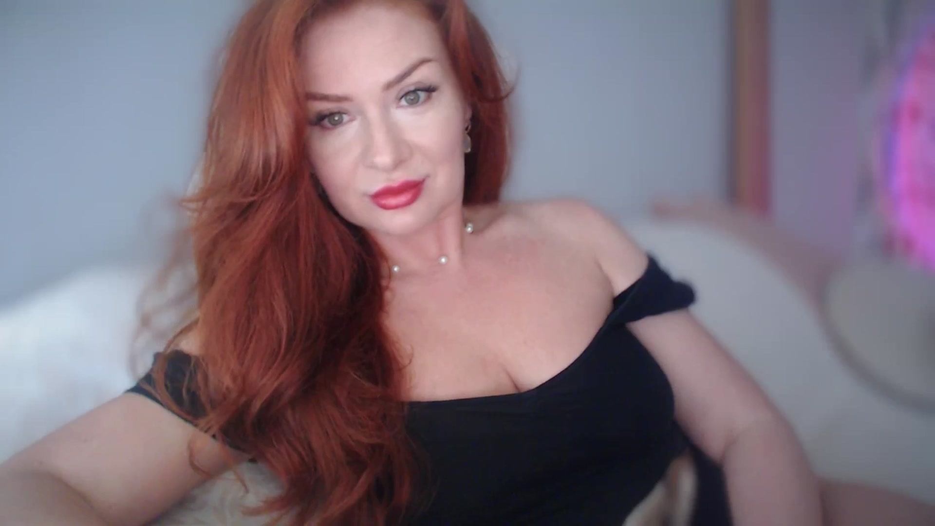 Gallery image thumbnail from Unhappy_one's myfreecams stream on, 05/06/2025, 15:11 image 19 of 20
