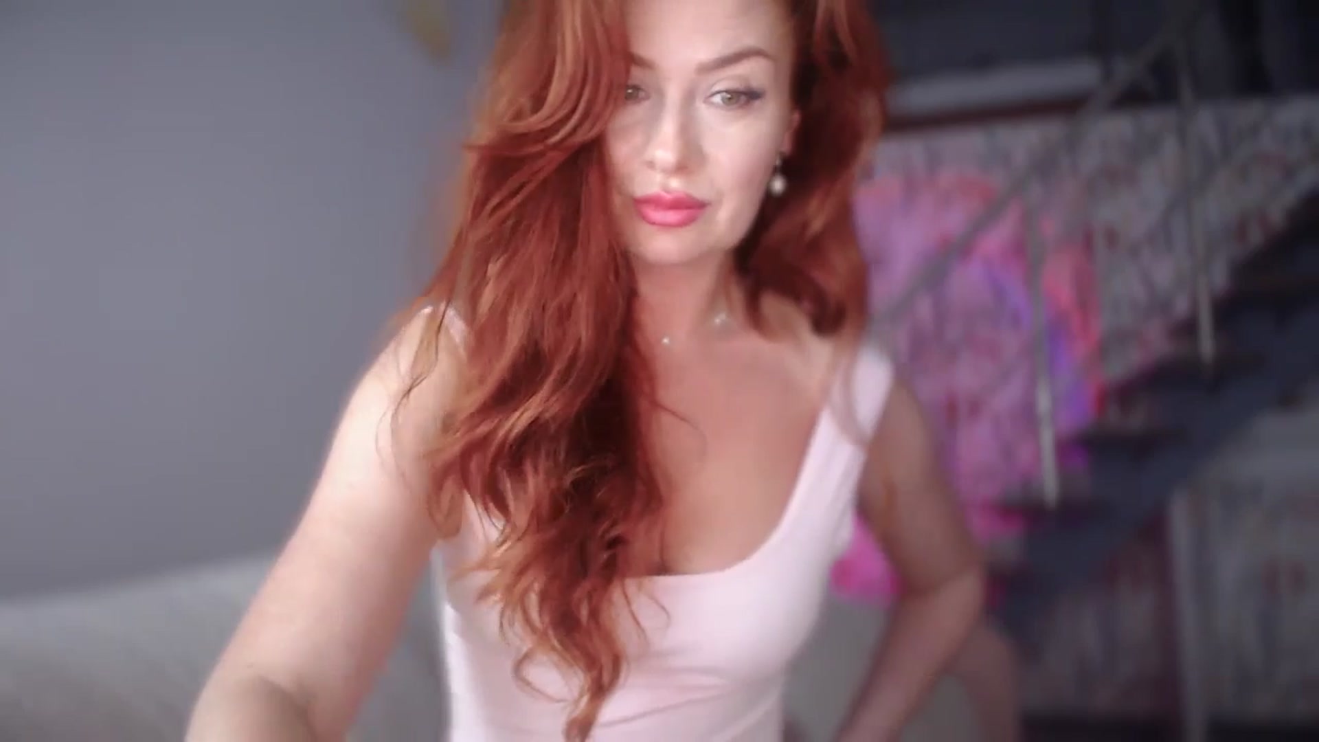 Gallery image thumbnail from Unhappy_one's myfreecams stream on, 05/07/2025, 14:50 image 15 of 20